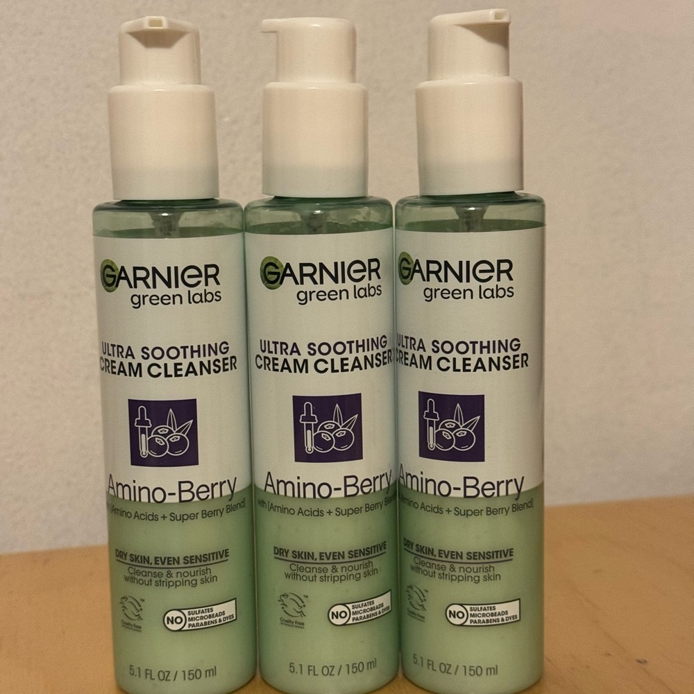 Garnier Green Labs Ultra Soothing Cream Cleanser Set